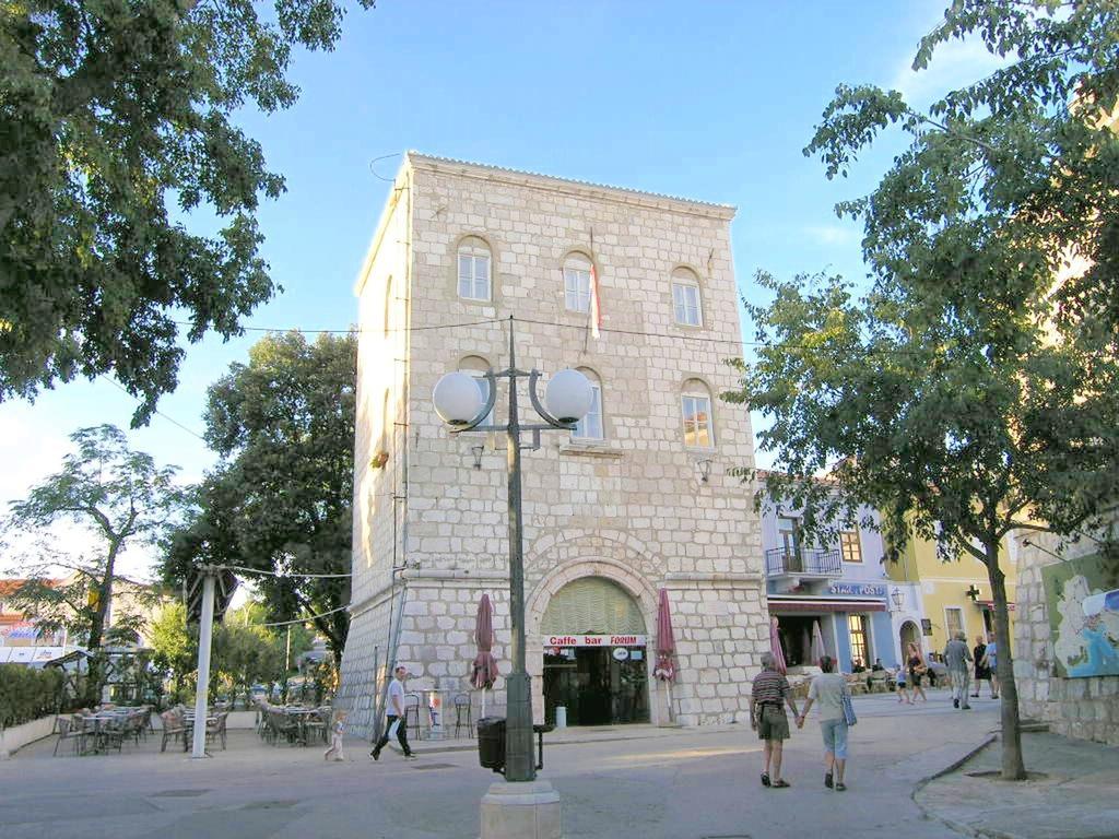 Apartments Kristina Krk Town Εξωτερικό φωτογραφία
